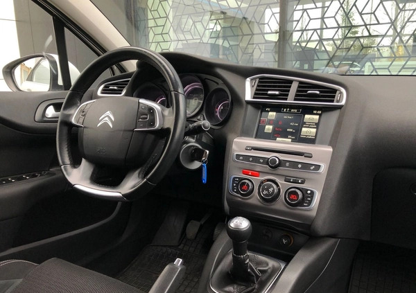 Citroen C4 cena 25900 przebieg: 306736, rok produkcji 2016 z Świerzawa małe 466